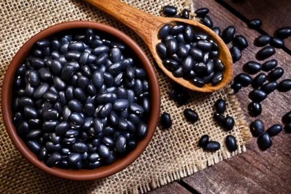 الفاصوليا السوداء.. لماذا ينصح بها خبراء التغذية؟