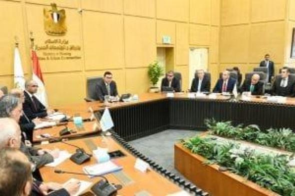 وزير
الإسكان
يكلف
شركات
المياه
بسرعة
تطوير
الأداء
وتعظيم
الإيرادات