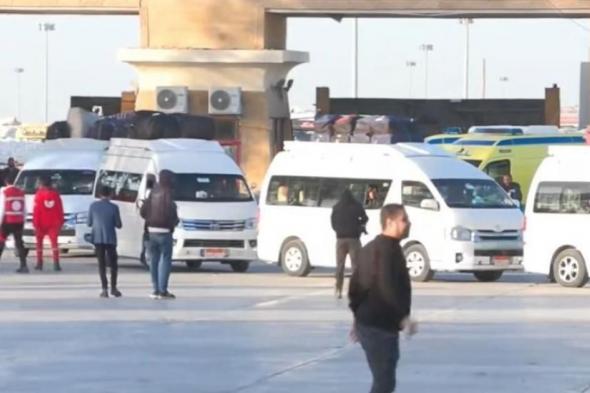 محدث
بالفيديو
والصور:
تحرك
حافلة
تقل
5
مرضى
ومرافقيهم
من
خان
يونس
إلى
معبر
رفح