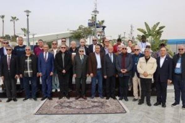 الفريق
أسامة
ربيع
يستقبل
رئيس
المحكمة
الدستورية
العليا
ورؤساء
المحاكم
والمجالس
الدستورية
الإفريقية