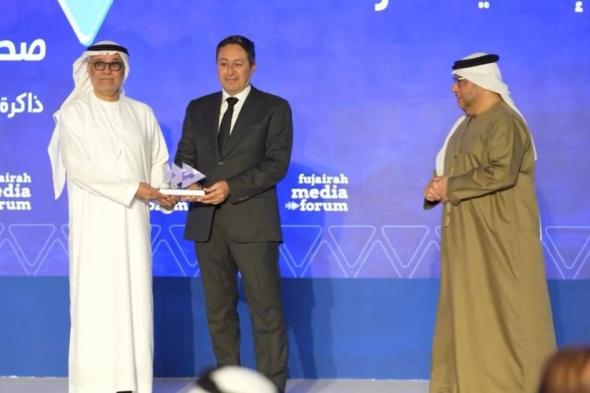 رائد
      برقاوي:
      جذور
      «الخليج»
      عميقة..
      وتكريمها
      مستحق
      (فيديو)