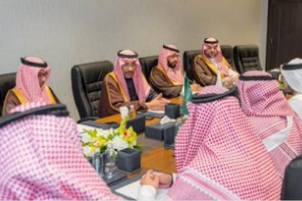 وزير
    الصناعة
    يترأس
    اجتماع
    الطاولة
    المستديرة
    مع
    شركات
    وطنية
    للصناعات
    العسكرية 