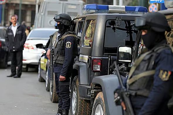 زوجة
    تقتل
    زوجها
    طعنًا..
    جريمة
    مروعة
    تهز
    مصر
    لسبب
    صادم