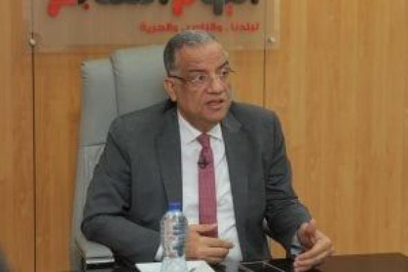 محمود
مسلم:
برلمان
2025
أفضل
من
2020
والنواب
عارفين
إن
كل
واحد
جاى
بدراعه