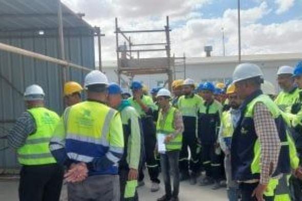 دراسة
تكشف:
المصانع
تحتاج
نحو
951
ألف
عامل
من
خريجي
التعليم
خلال
3
سنوات