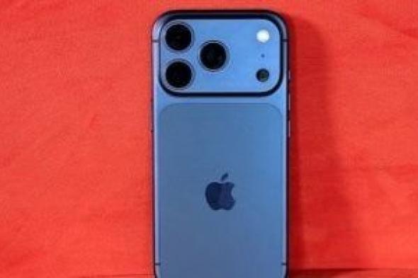 أبل
تختبر
عدسة
بفتحة
متغيرة
وترقية
كاميرا
التقريب
فى
iPhone
18
Pro