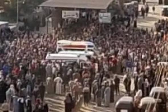 تشييع
جثامين
4
من
ضحايا
حادث
سيارة
العمال
بطريق
ميت
غمر