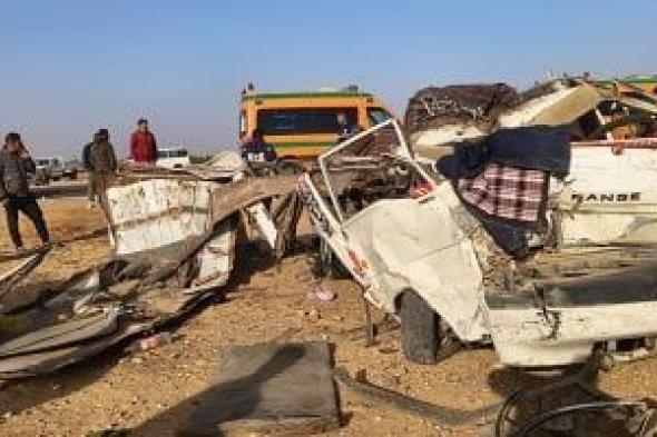 مصرع
شخص
وإصابة
25
آخرين
إثر
انقلاب
ميكروباص
على
طريق
إسماعيلية
الصحراوى