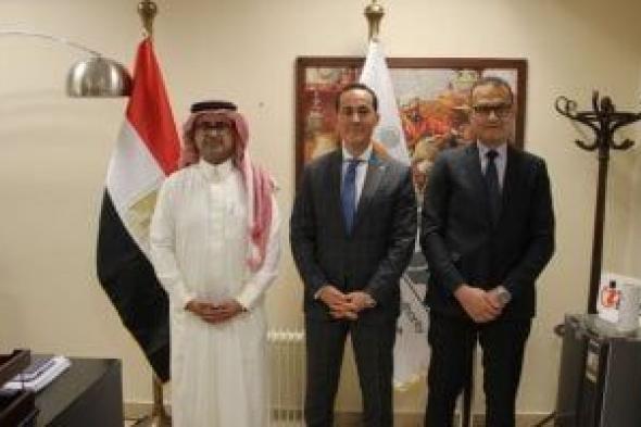 جهاز
تنمية
التجارة
يبحث
توحيد
بيانات
السجل
التجاري
بين
مصر
والسعودية