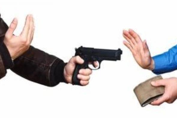 السجن
المشدد
15
عاما
لتشكيل
عصابى
تخصص
فى
سرقة
المترددين
على
البنوك