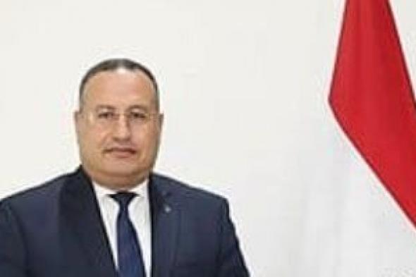 عبد
العزيز
قنصوة
وزير
التعليم
العالى
الجديد
يصل
مقر
الوزارة
بالعاصمة
الجديدة