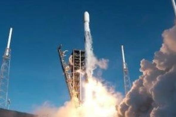 الصين
تجرى
اختبار
إشعال
وطيران
على
أول
منصة
إطلاق
لمهام
مأهولة
إلى
القمر