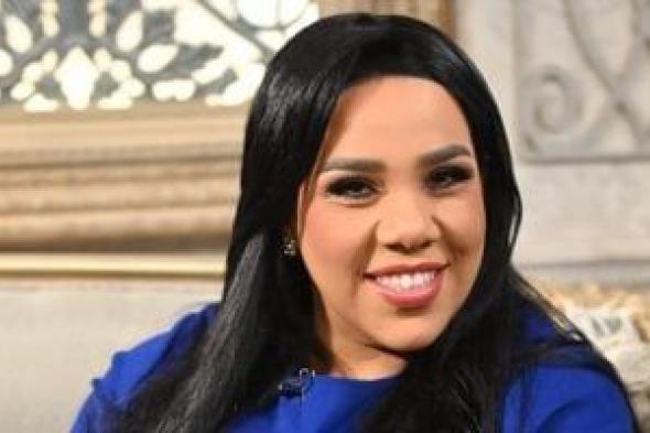 الفنانة
شيماء
سيف:
من
ساعة
ما
حجيت
ونفسي
اتنقب
واختفي