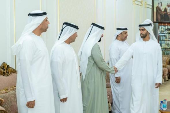 خالد
      بن
      سعود
      يعزّي
      في
      وفاة
      مريم
      أبو
      ليلة