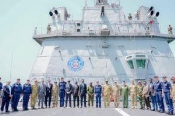 وحدات
من
قوات
البحرية
التركية
تصل
الصومال