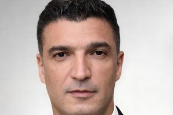 وزارة
الصناعة
تنفي
تصريحات
منسوبة
للوزير
بشأن
المصانع
المتعثرة