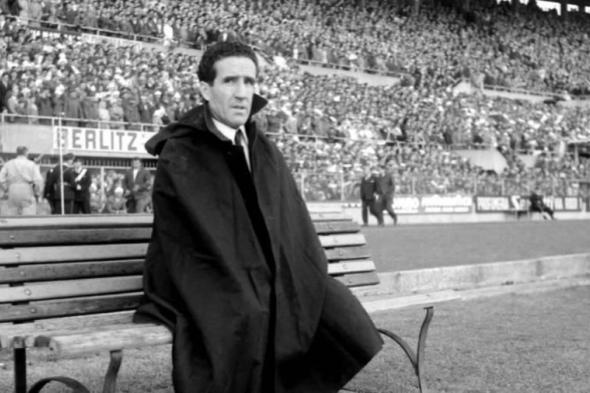 وثائقي
      عن
      «ساحر»
      برشلونة
      وأتلتيكو
      مدريد
      و«الأفاعي»