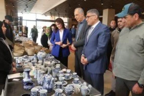 محافظ
الجيزة
يفتتح
معرض
الحرف
اليدوية
والتراثية
بالأهرامات
لدعم
الحرفيين