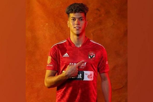 الأهلي
      المصري
      يرفع
      قيمة
      عقد
      إمام
      عاشور
      إلى
      70
      مليون
      جنيه