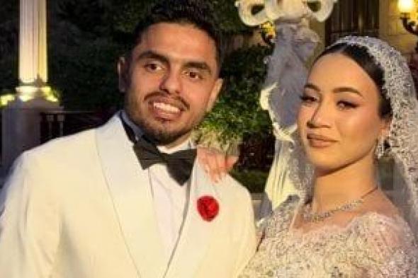 ليلة
فرح
كروية..
كريم
الدبيس
يحتفل
بزفافه
وسط
نجوم
الأهلي
والكرة
(صور)