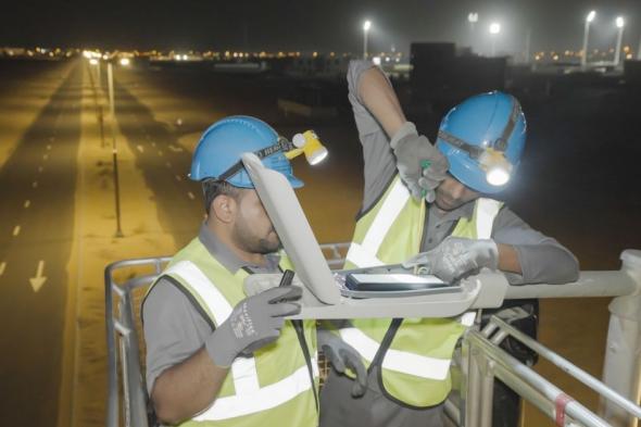 «كهرباء
      الشارقة»
      تنفذ
      25
      مشروع
      إنارة
      في
      «الوسطى»