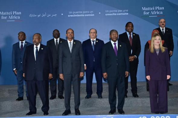 رئيس
الجمهورية
يجدّد
التزام
الجزائر
بإنجاح
الشراكة
الإفريقية–الإيطالية
ويثمّن
خطة
“إنريكو
ماتي”