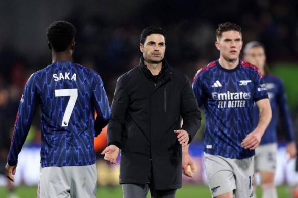 برنتفورد
      يعادل
      أرسنال
      ويعطي
      الأمل
      لمانشستر
      سيتي
      باللقب