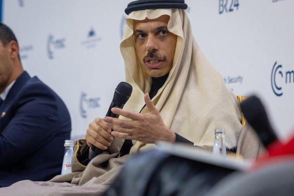 وزير
    الخارجية:
    النظام
    العالمي
    لم
    يعد
    يعمل
    كما
    يجب