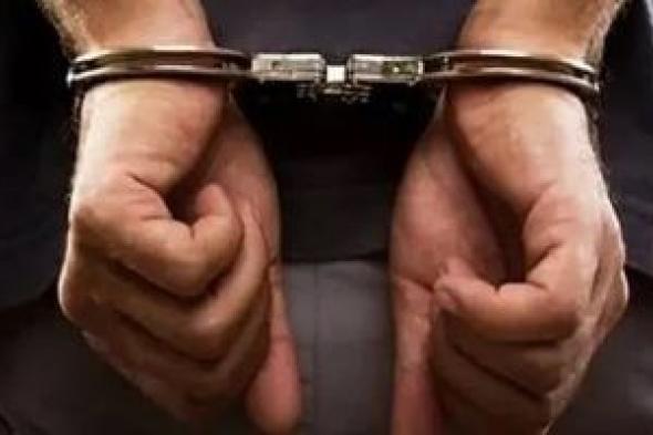 ضبط
مصنع
لتجهيز
المخدرات
وأسلحة
نارية
فى
فايد
بالإسماعيلية