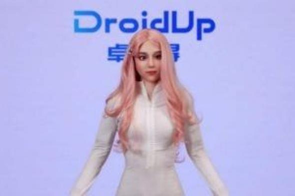 روبوت
مويا
أول
نموذج
يحاكى
الطبيعة
البشرية
بالكامل
فى
الحركة
والسلوك