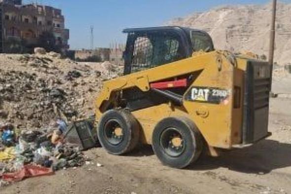 رفع
30
طن
قمامة
ومخلفات
صلبة
وأتربة
بحى
الكوثر
فى
سوهاج