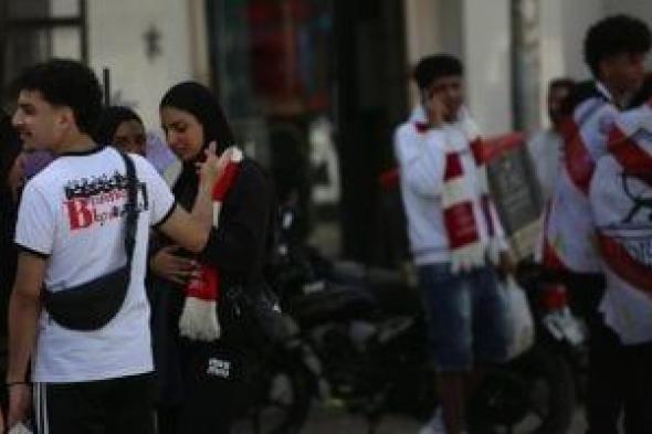 20
حافلة
لنقل
جماهير
الزمالك
إلى
استاد
هيئة
قناة
السويس..
صور