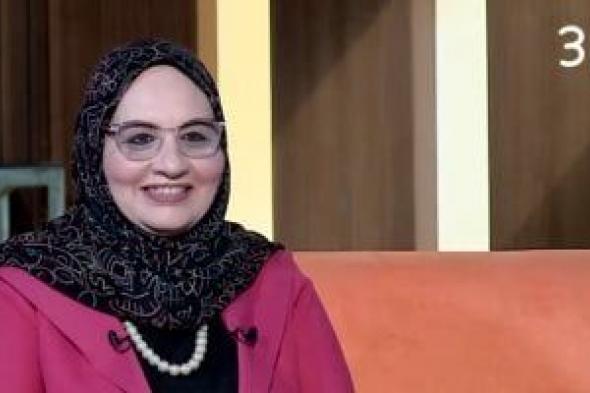 الكاتب
زينب
عبد
اللاه
لـ
سامح
حسين:
زوجة
الضيف
أحمد
سيدة
عظيمة