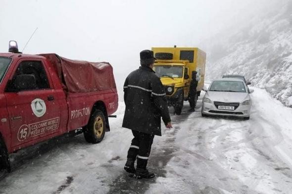 التقلبات
الجوية..
إخراج
حافلتين
وشاحنة
محصورين
بالثلوج
وإنقاذ
26
شخصا