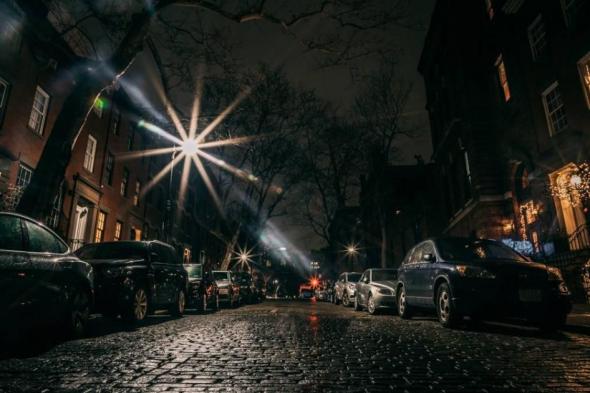 ثمل
      يصدم
      3
      مركبات
      و«جنح
      دبي»
      تغرّمه
      24
      ألف
      درهم