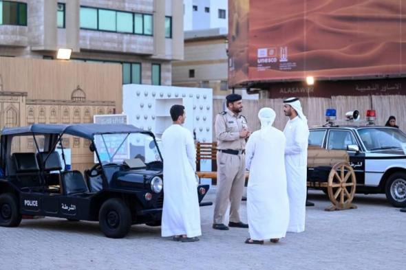 شرطة
      الشارقة
      تعزز
      الإرث
      الشرطي
      في
      الأيام
      التراثية