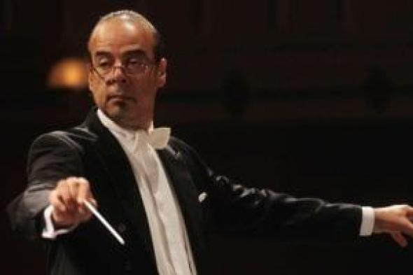 نادر
عباسى
يقود
أوركسترا
الأوبرا
اليوم
وغدا
احتفالا
بعيد
الحب