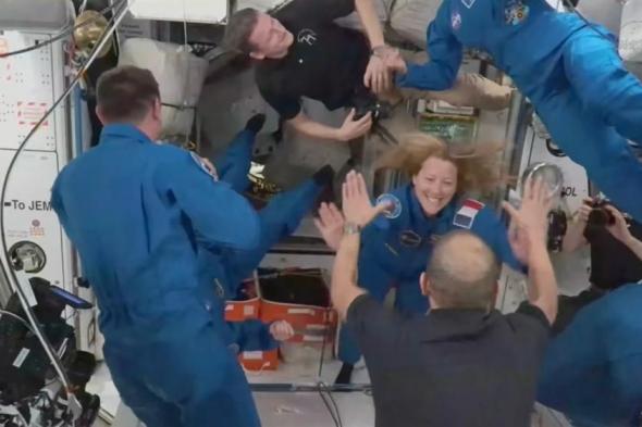 طاقم
      «كرو-12»
      يصل
      إلى
      محطة
      الفضاء
      الدولية