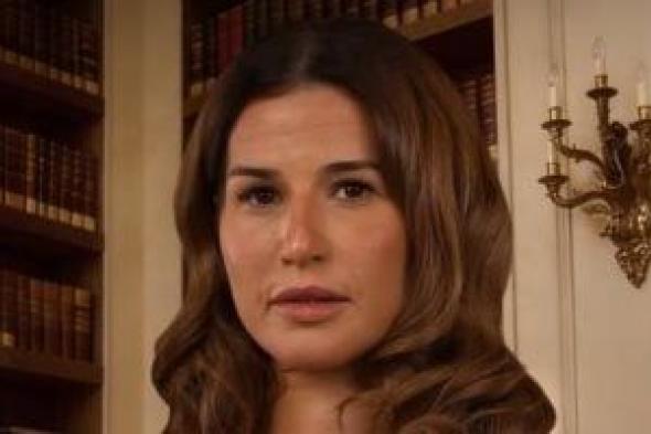 رمضان
2026..
إيناس
كامل
زوجة
أحمد
عيد
وأم
أولاده
في
مسلسل
أولاد
الراعى