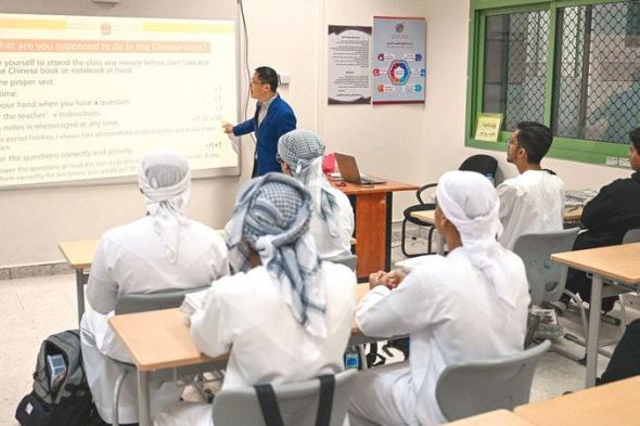 «التربية»: مكانة المعلم.. مسؤولية مشتركة تبدأ من الأسرة