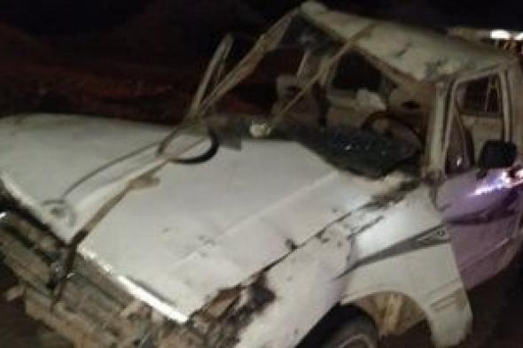 إصابة
16
شخصًا
فى
انقلاب
ربع
نقل
بطريق
العلاقى
بأسوان