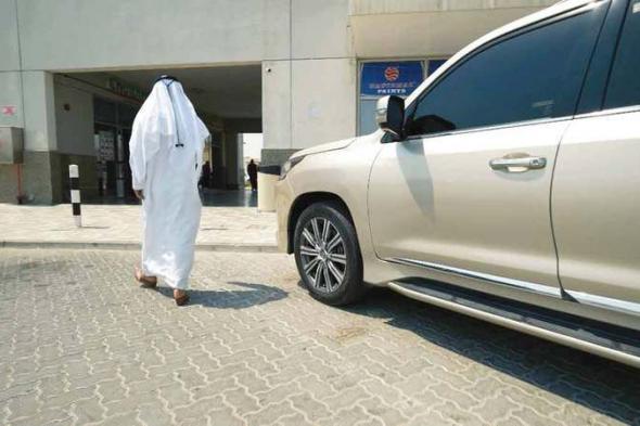 شرطة أبوظبي تحذّر من ترك المركبة في حالة تشغيل