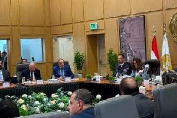 وزير الاتصالات: 240 خدمة على منصة مصر الرقمية يستخدمها 12 مليون مواطن