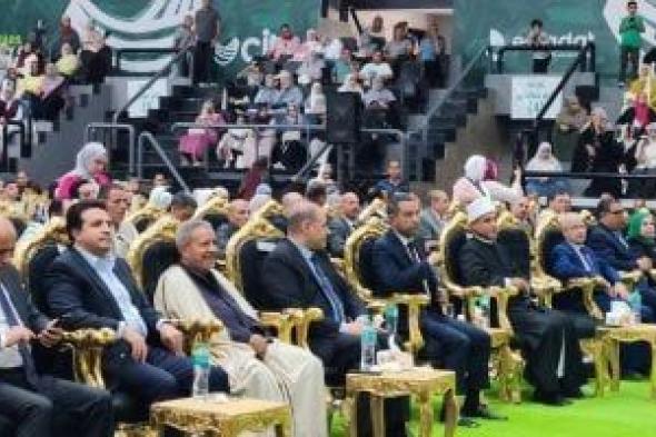 محافظ المنوفية يكرم أوائل الشهادة الإعدادية على مستوى المحافظة