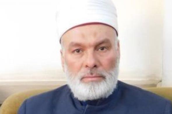قيادات المنطقة الأزهرية بسوهاج يهنئون أوائل الثانوية الأزهرية بالمحافظة